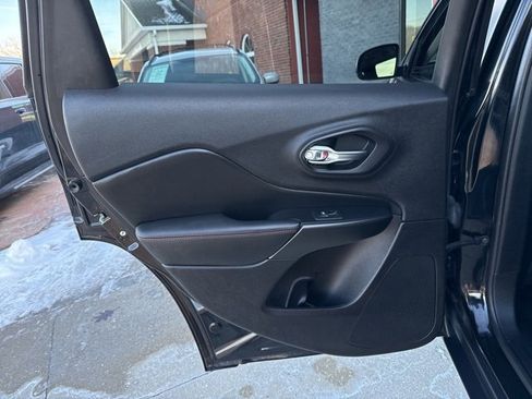 Used 2020 Jeep Cherokee Trailhawk w/ Cold Weather Group image 45