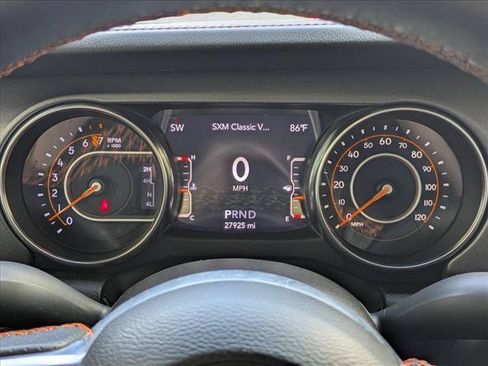 Used 2023 Jeep Gladiator Mojave w/ LED Lighting Group AWD/4WD image 10