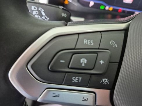 Used 2023 Volkswagen Atlas SEL AWD/4WD image 20