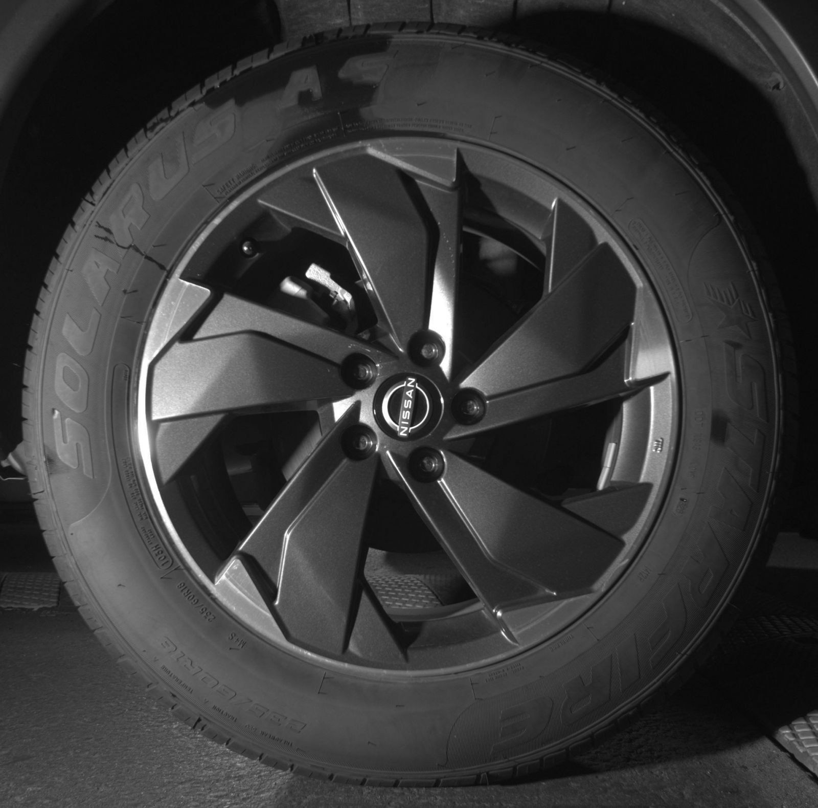 Used 2025 Nissan Rogue SV AWD/4WD image 15