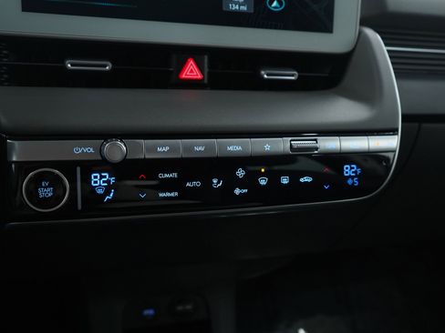 Used 2023 Hyundai Ioniq 5 SE image 22