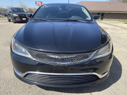 Used 2016 Chrysler 200 Limited Platinum FWD image 3