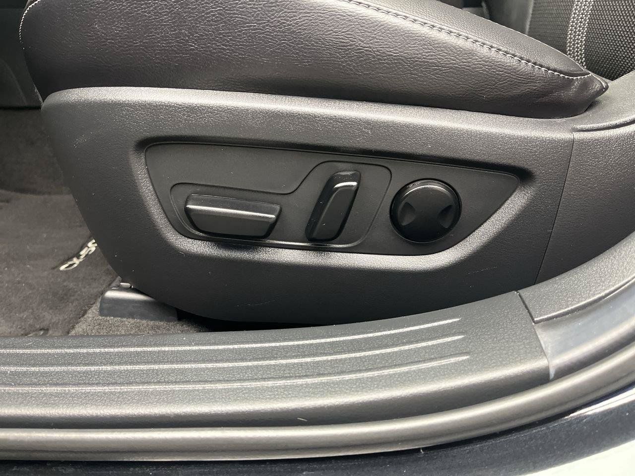 Certified 2026 MAZDA CX-50 AWD 2.5 S w/ Preferred Pkg image 12