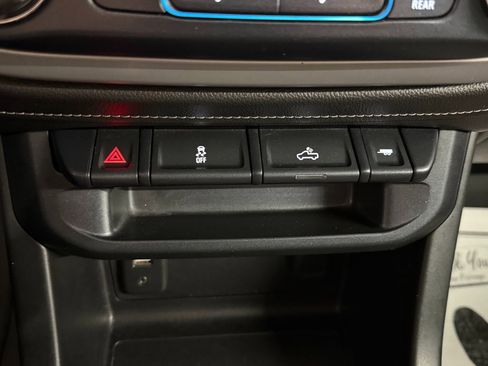 Used 2017 GMC Canyon SLE w/ SLE Convenience Package image 14