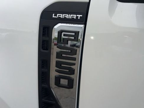 Used 2024 Ford F250 Lariat AWD/4WD image 5