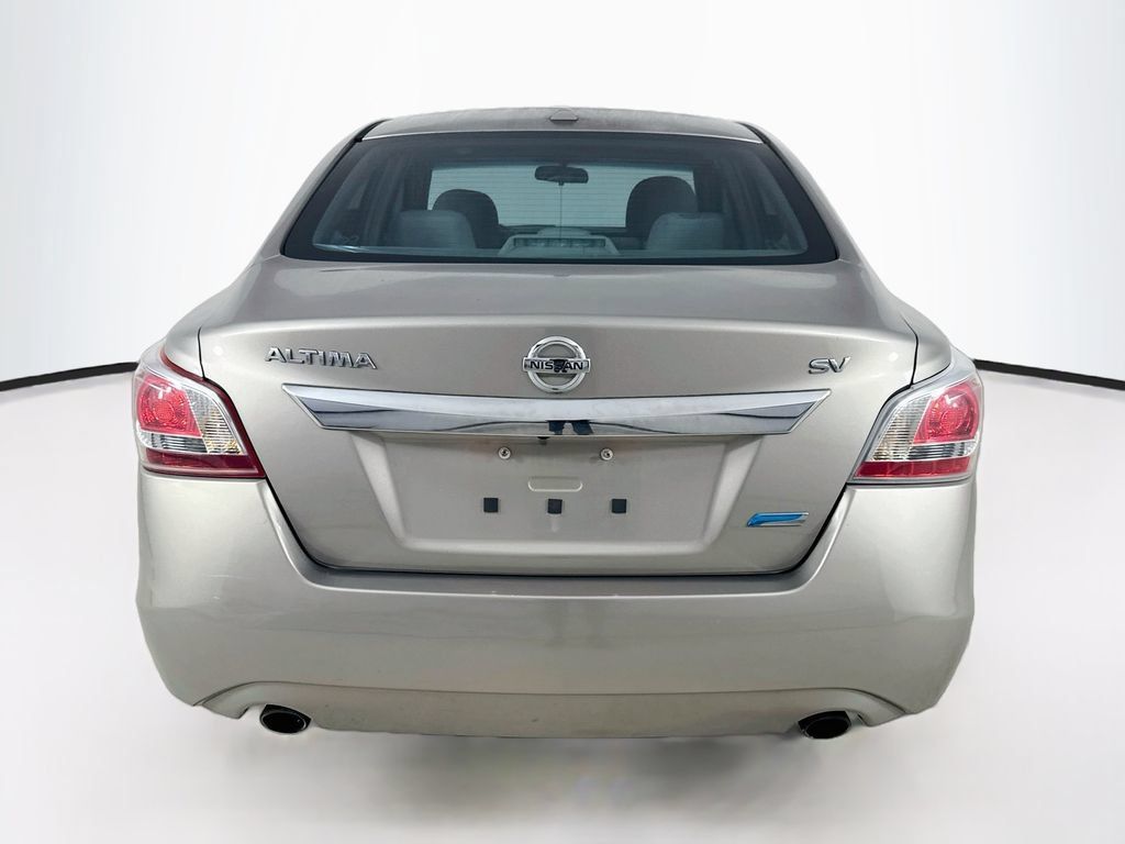 Used 2013 Nissan Altima 2.5 SV FWD image 6