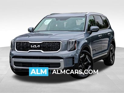 Used 2023 Kia Telluride EX w/ EX Captain's Chair Package