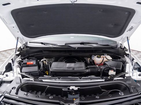 Certified 2025 Cadillac Escalade ESV Sport w/ LPO, ONYX Package image 38