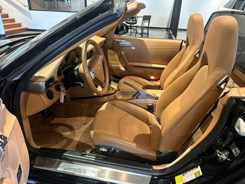 Used 2009 Porsche 911 Cabriolet image 11