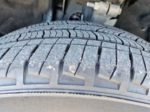 Used 2024 Jeep Grand Cherokee Limited image 28