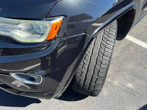 Used 2016 Jeep Grand Cherokee Overland AWD/4WD image 2
