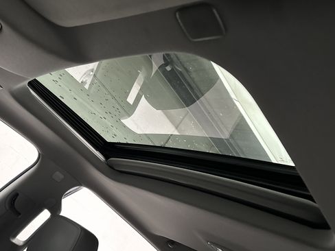 Used 2022 Chevrolet Silverado 1500 LTZ w/ LTZ Convenience Package II image 26