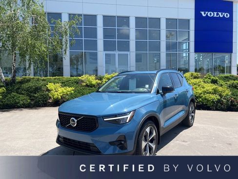 Certified 2023 Volvo XC40 B5 Plus w/ Protection Package Premier image 1