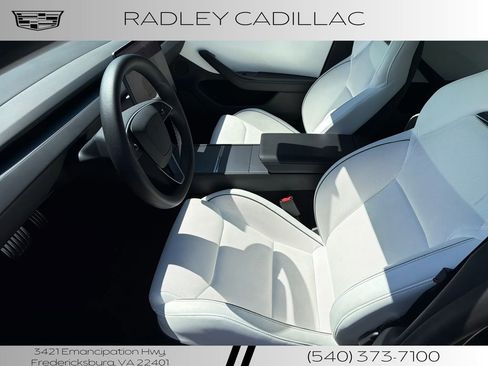 Used 2025 Tesla Model 3 Performance AWD/4WD image 3