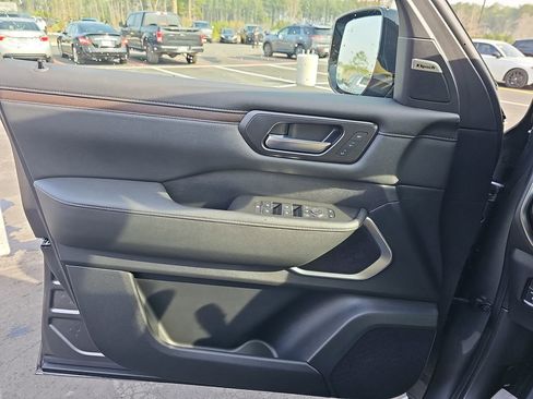 New 2026 Nissan Armada Platinum Reserve image 32