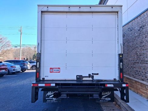 Used 2014 Ford E-350 and Econoline 350 Super Duty image 4