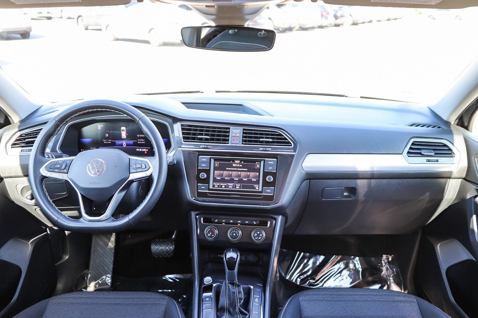 Used 2023 Volkswagen Tiguan S FWD image 13