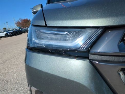 Certified 2023 Chevrolet Traverse LT image 10