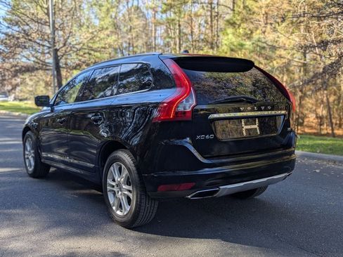 Used 2015 Volvo XC60 T5 Premier image 8