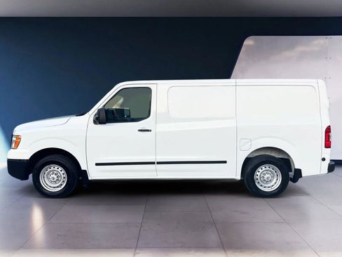 Used 2020 Nissan NV 2500 S RWD image 2