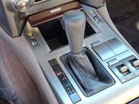 Used 2016 Lexus GX 460 image 19