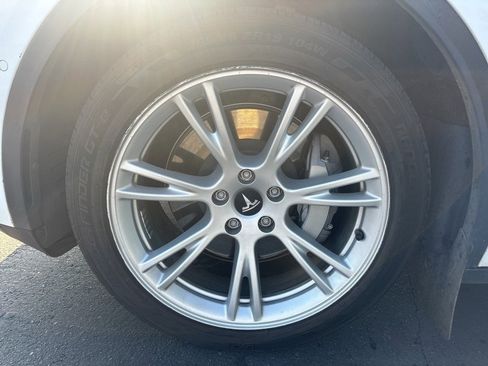 Used 2021 Tesla Model Y Long Range image 6