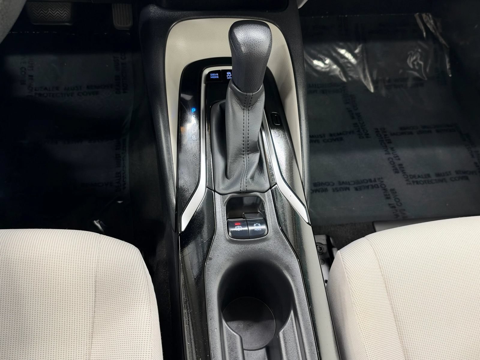 Used 2022 Toyota Corolla LE FWD image 34