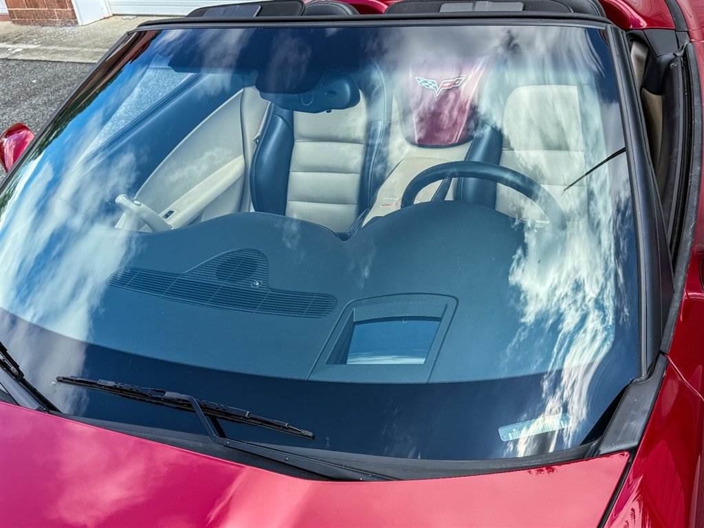 Used 2010 Chevrolet Corvette Grand Sport w/ Preferred Equipment Group RWD image 18