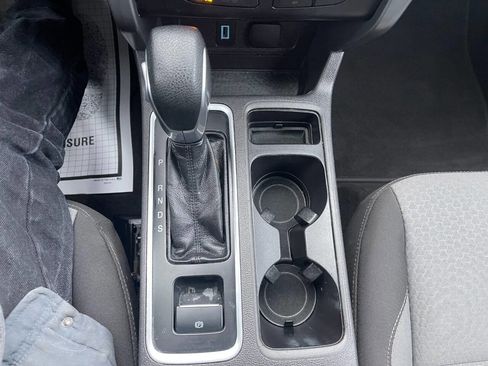 Used 2018 Ford Escape SE image 19