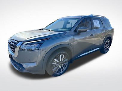 Used 2022 Nissan Pathfinder Platinum w/ Cargo Package