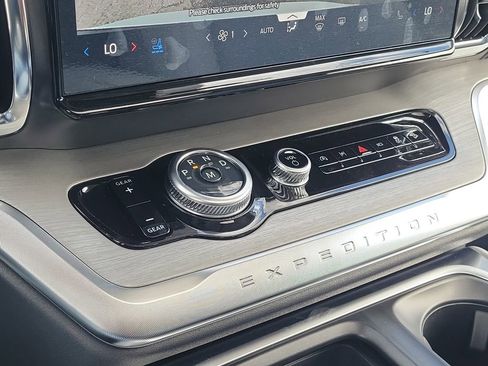 New 2026 Ford Expedition Max Platinum AWD/4WD image 32