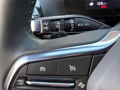 Used 2026 Chevrolet Equinox LT FWD image 31