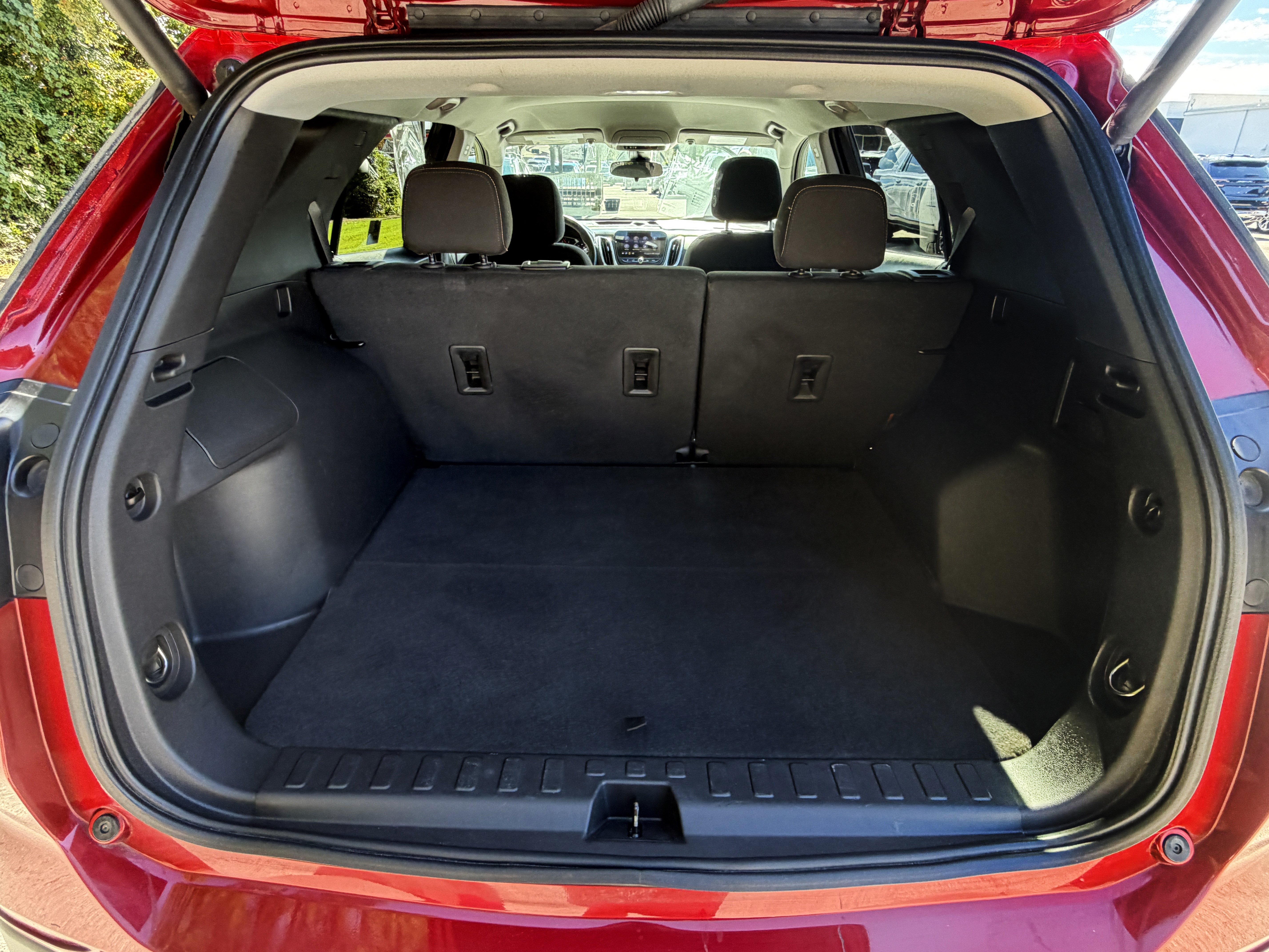 Used 2024 Chevrolet Equinox LT FWD image 4