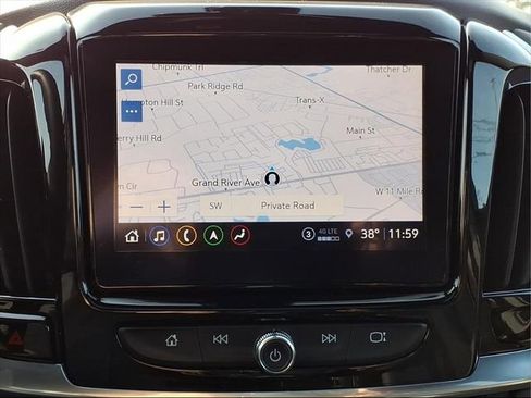 Used 2023 Chevrolet Traverse Premier w/ Redline Edition image 22