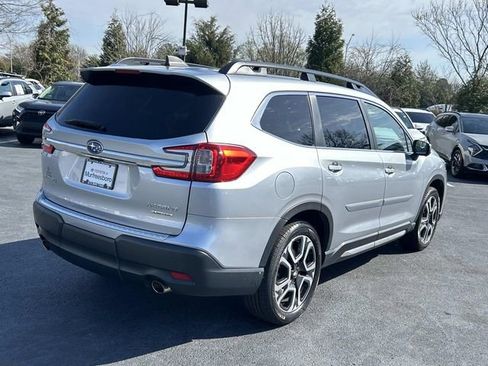 Used 2023 Subaru Ascent Limited w/ Technology Package image 4