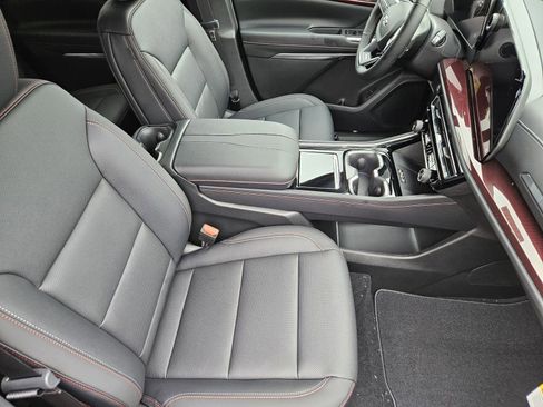 New 2026 Chevrolet Traverse Z71 w/ Driver Confidence Package image 18