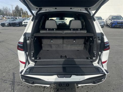New 2026 BMW X7 xDrive40i w/ M Sport Package image 25