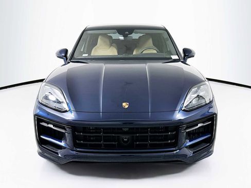 New 2026 Porsche Cayenne S image 6