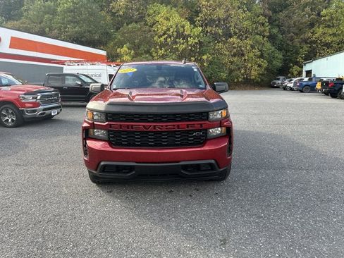 Used 2021 Chevrolet Silverado 1500 Custom w/ LPO, Dark Essentials Package image 2