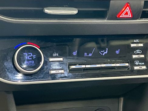 Used 2022 Hyundai Sonata SEL w/ Convenience Package image 17