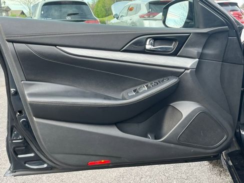 Used 2017 Nissan Maxima 3.5 SV image 10