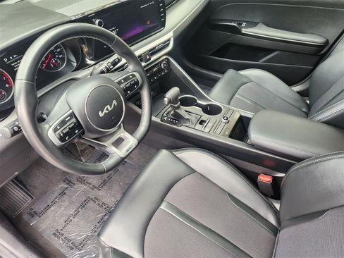 Used 2023 Kia K5 GT-Line image 2