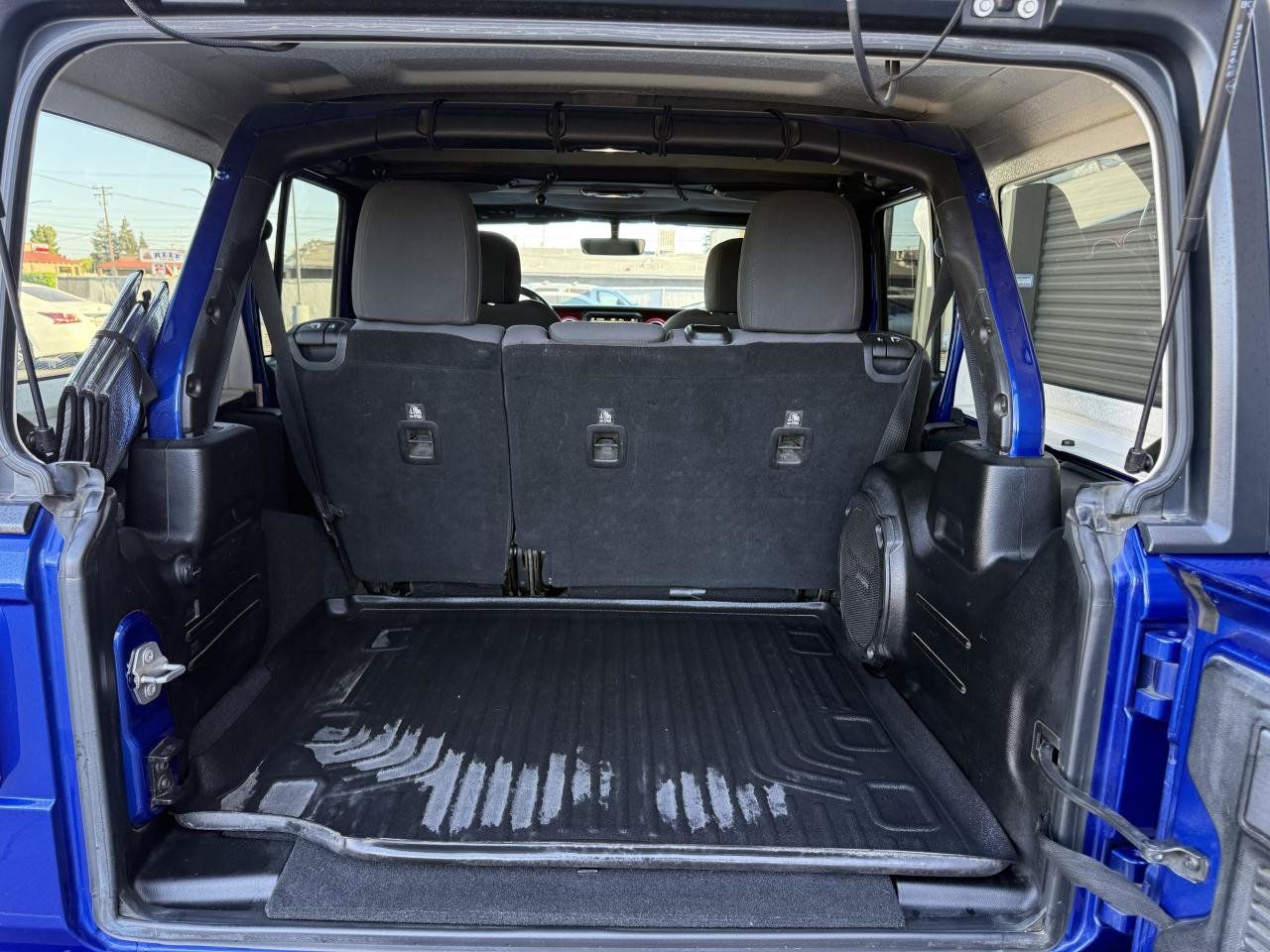 Used 2018 Jeep Wrangler Unlimited Rubicon AWD/4WD image 19