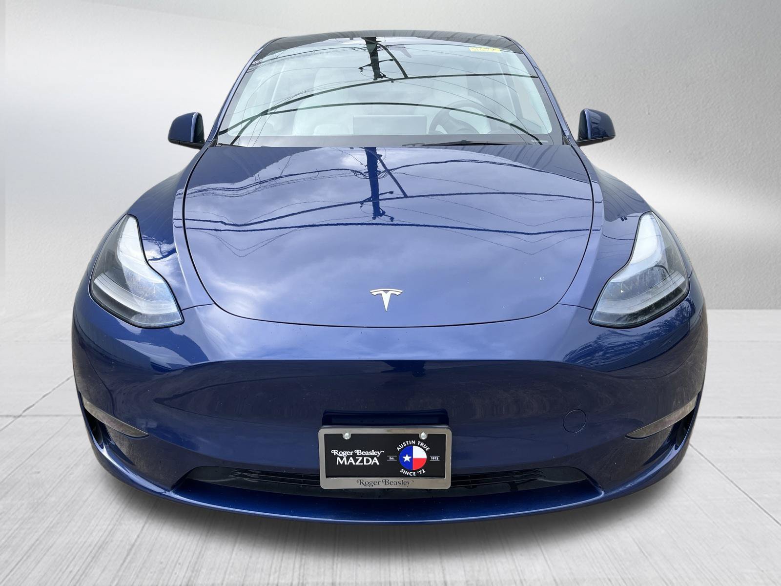 Used 2024 Tesla Model Y 2WD image 2