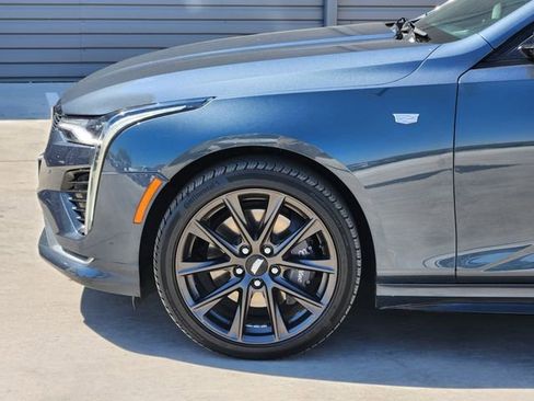 Used 2020 Cadillac CT4 Sport w/ Climate Package image 10