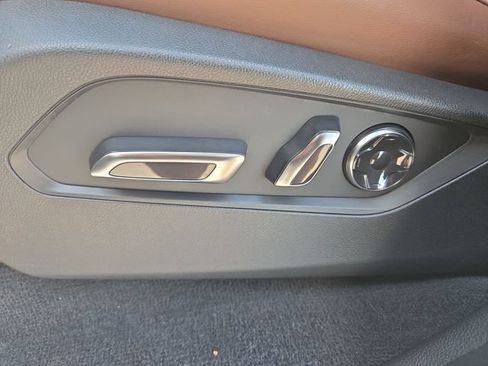 Certified 2025 Acura MDX FWD w/ Technology Package image 12