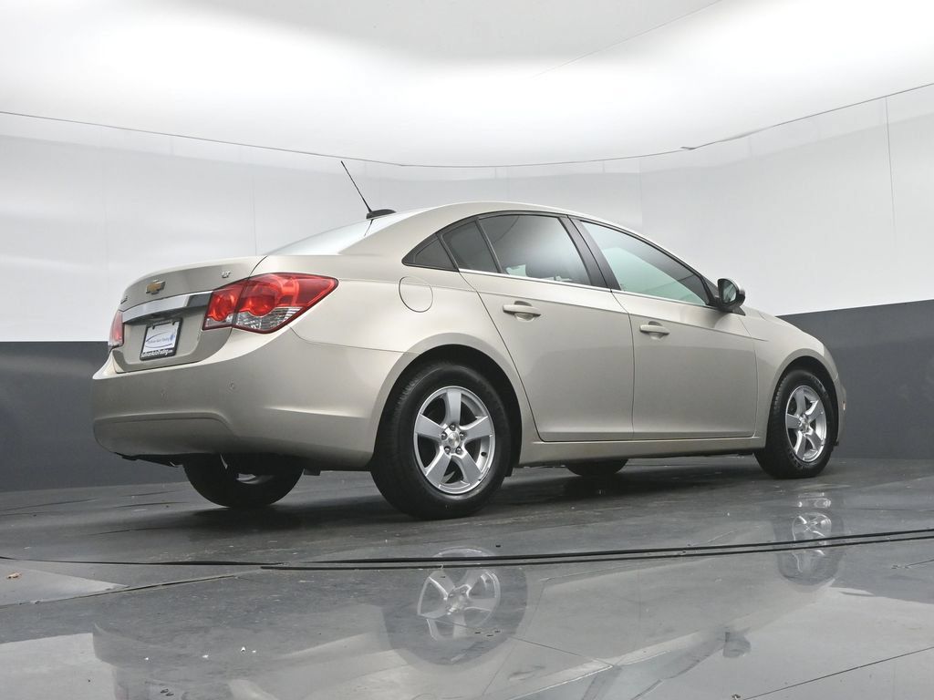 Used 2016 Chevrolet Cruze LT w/ Enhanced Safety Package FWD image 51