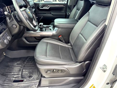 Used 2025 Chevrolet Silverado 1500 LTZ image 11