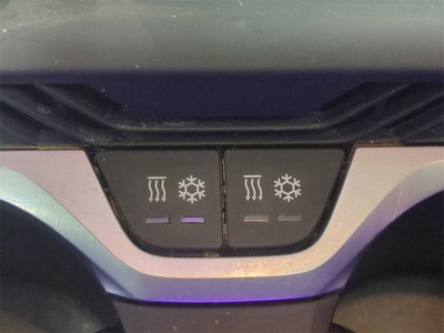 Used 2023 BMW X6 M w/ Executive Package image 25