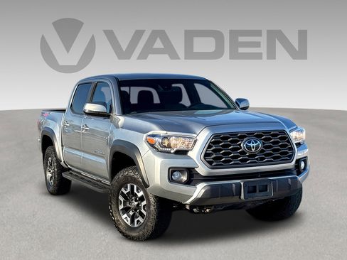 Used 2022 Toyota Tacoma image 1